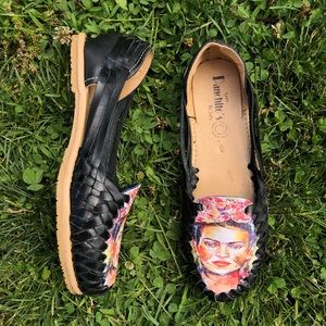 🚨 Size 5⚠️Black Frida Kahlo Authentic Leather Sandal